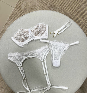 Conjunto Calcinha E Sutiã De Renda Kate