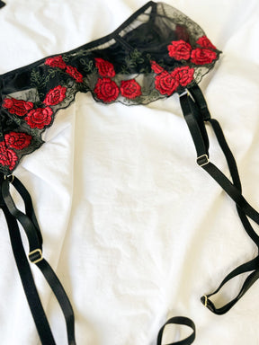 Conjunto Calcinha E Sutiã Com Cinta-liga Lily