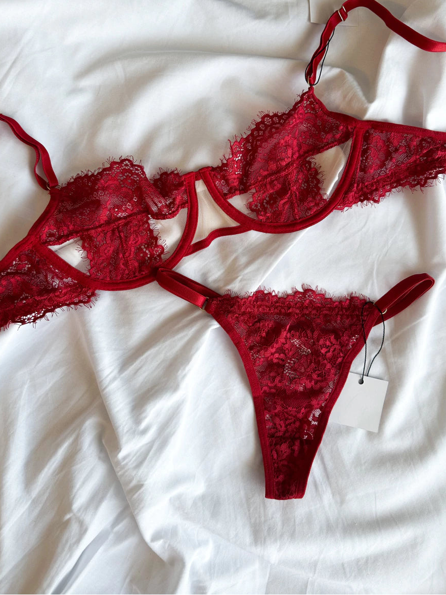 Conjunto Calcinha E Sutiã De Renda Nina