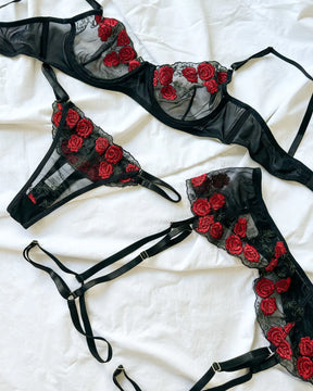 Conjunto Calcinha E Sutiã Com Cinta-liga Lily